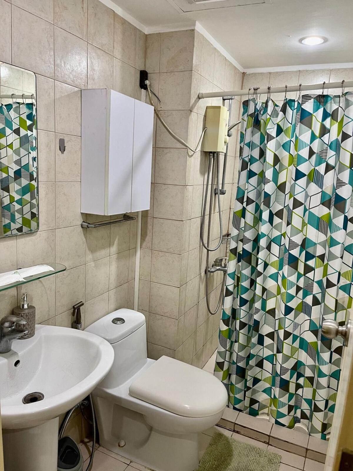 Cozy Unit In Soho Private Residences Apartment
